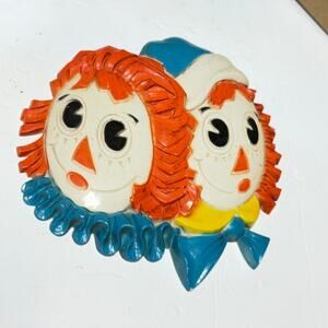 Vintage Raggedy Ann Andy Wall Plaque 1977 Bobbs Merrill Dart hanging wall Decor